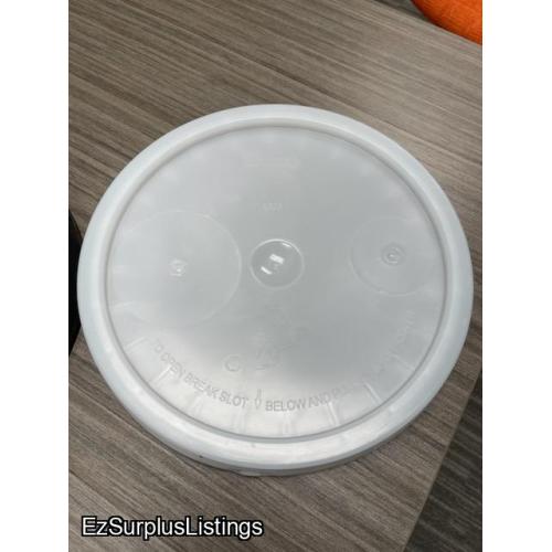 Plastic lids with the spout and without.